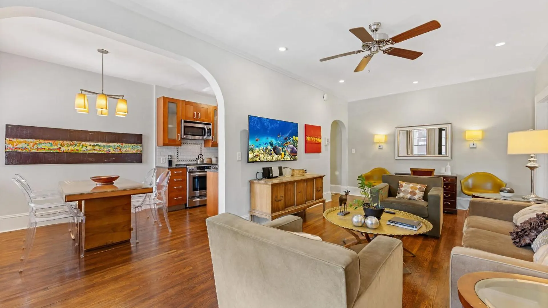 Luxurious Myers Park Living With Screened Porch Charlotte